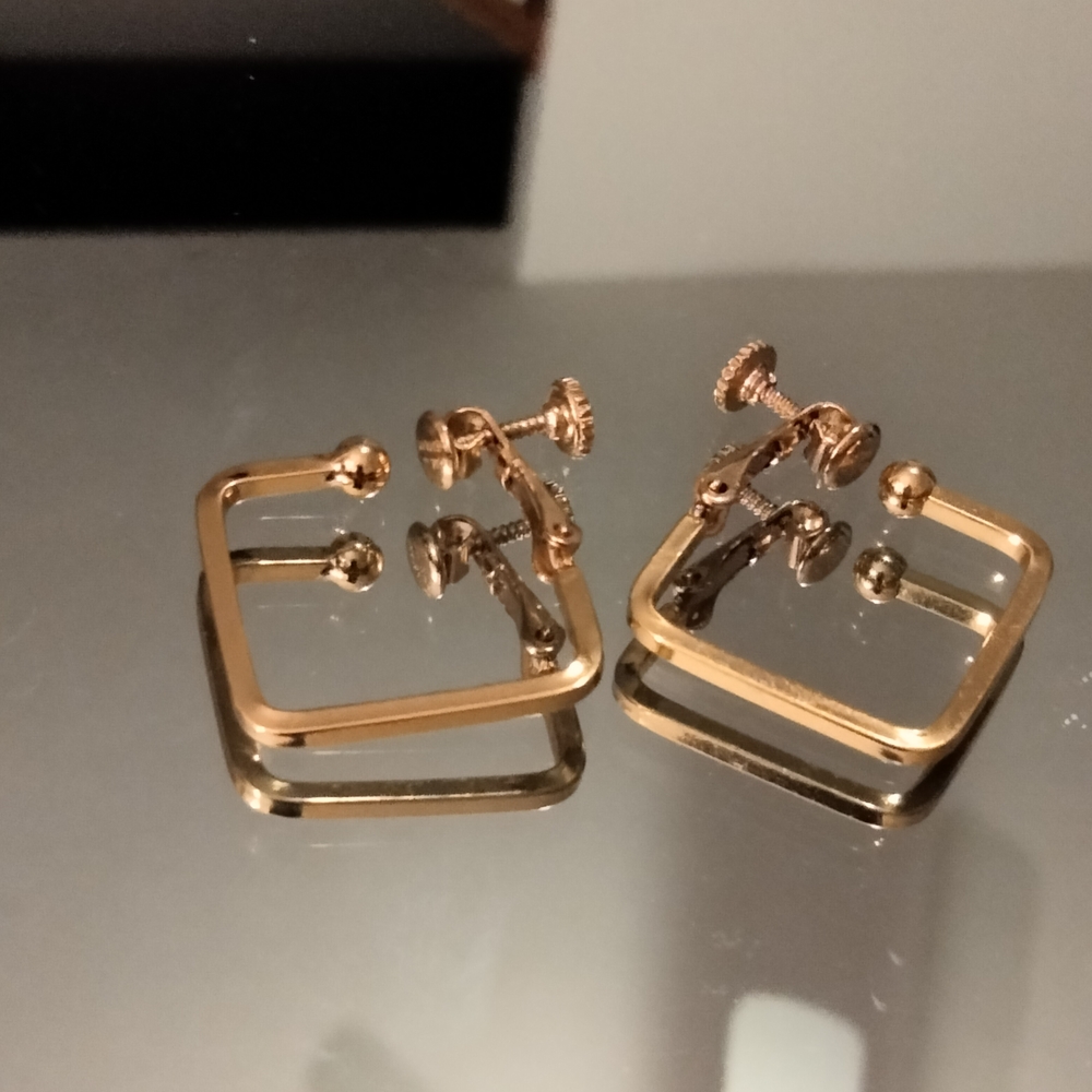 Old Money Earrings Gold Hoop Screw On Geometric Minimalist Luxury Jewelry - Picture 10 of 16